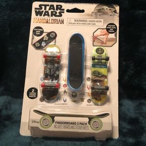 📚4/$36 📚 Star Wars The Mandalorian Finger Pack